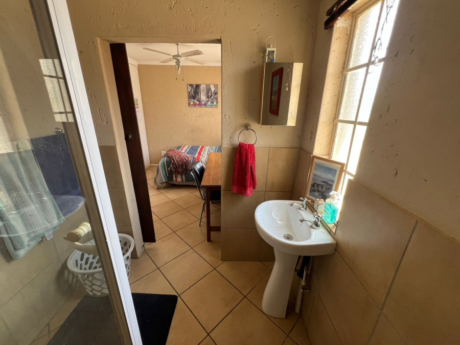 1 Bedroom Property for Sale in Vyfhoek A H North West